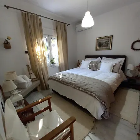 La Casa Di Elena